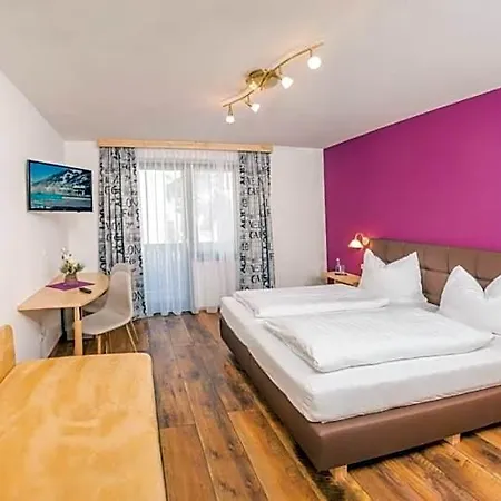 - Restaurant Platzwirt Hotell Rauris