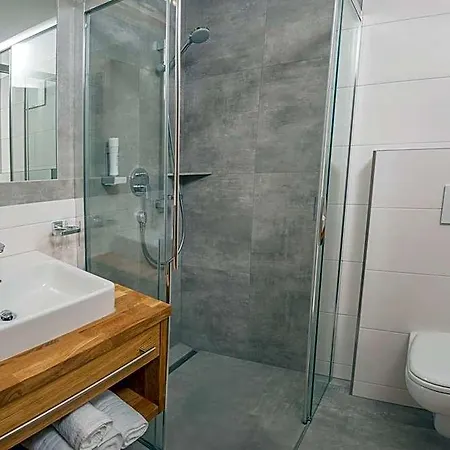 - Restaurant Platzwirt Hotell Rauris