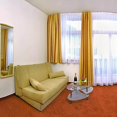 - Restaurant Platzwirt Hotell 3*
