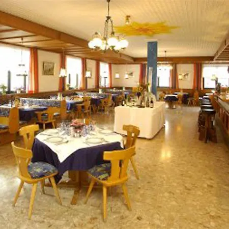 - Restaurant Platzwirt Hotell Rauris