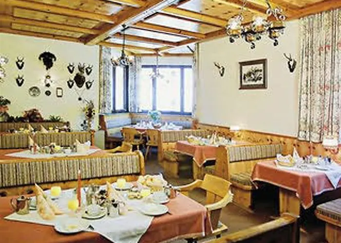 - Restaurant Platzwirt 3*