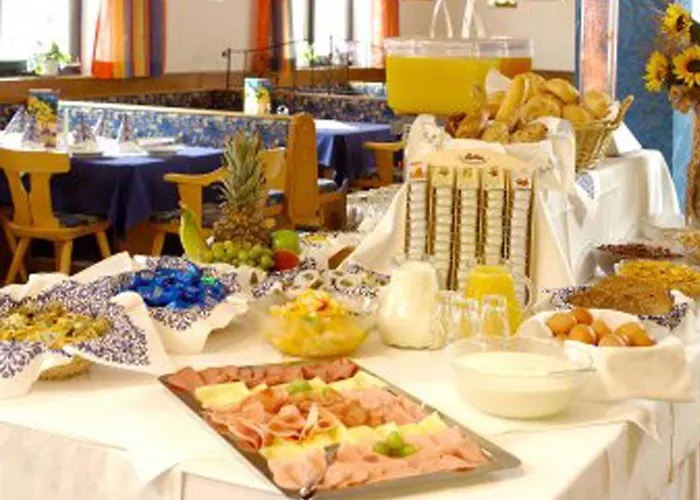 - Restaurant Platzwirt Hotel